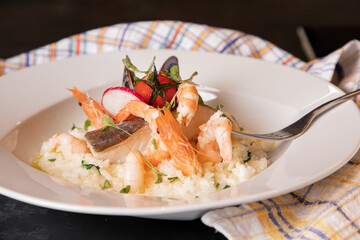 Risotto de Bacalhau com Mexilhão e Camarão