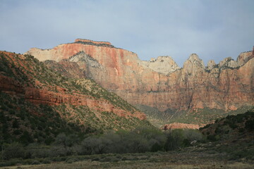 アメリカの早春のザイオンナショナルパーク