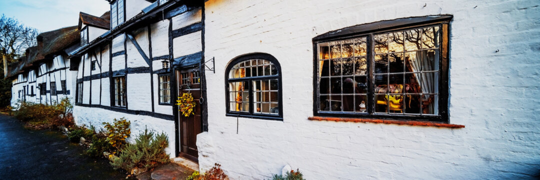 Cottages and houses in stratford upon avon warwickshire england UK