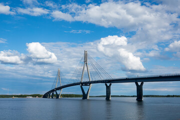 Long bridge called Replot (Finnish: Raippaluoto). It is is a cable-stayed tuftform bridge connecting the island of Replot with the mainland in Korsholm (Finnish: Mustasaari)