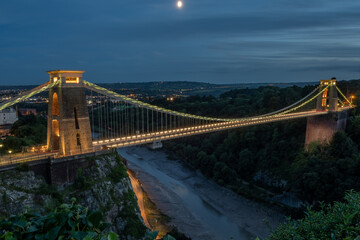 Clifton suspension bridge at night