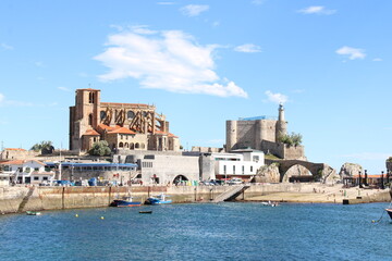 Naklejka premium Castro Urdiales is a seaport of northern Spain, in the autonomous community of Cantabria, situated on the Bay of Biscay. 