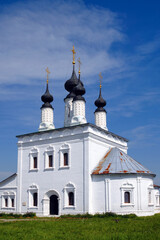 Fototapeta na wymiar Ascension church (Voznesenskaya church, late XVII century) of Alexandrovsky monastery. Suzdal town, Vladimir Oblast, Russia.