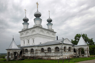 Fototapeta na wymiar Resurrection Cathedral (Voskresensky cathedral, XVII century) of Resurrection monastery. Murom town, Vladimir Oblast, Russia.