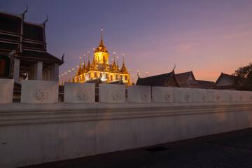 Fototapeta na wymiar Wat Ratchanatdaram Temple