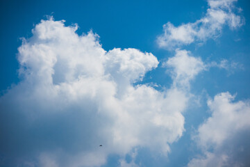 Fototapeta premium the beauty of the blue sky and white clouds