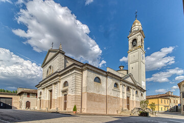 Fototapeta na wymiar chiesa di San Nicolò a Isola Dovarese