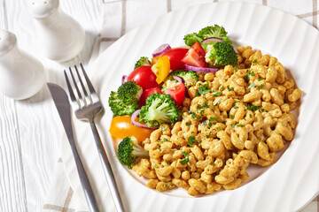 vegan mac and cheese with veggies salad