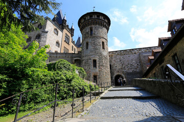 Fototapeta na wymiar Der Weg zum Schloss von Wernigerode. Harz, Sachsen-Anhalt, Deutschland, Europa