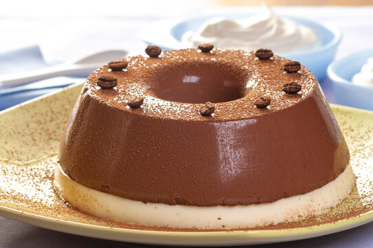 Imágenes de Pudim: descubre bancos de fotos, ilustraciones, vectores y  vídeos de 766 | Adobe Stock