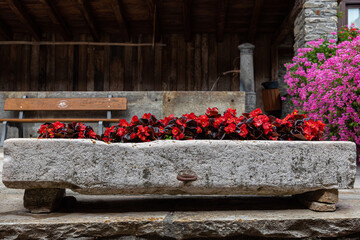 Courmayeur is an Italian town of 2 727 inhabitants in the upper Valdigne, in the Aosta Valley: a...