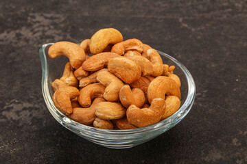 Cashew heap in the bowl