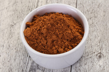 Cocoa powder in the bowl