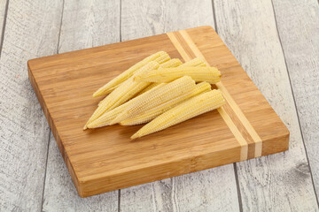 Raw baby corn