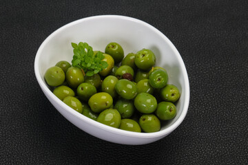 Green Campo Real olives in the bowl