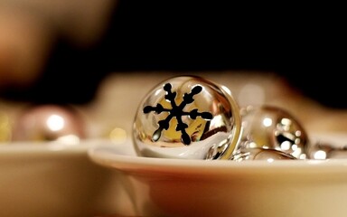 Shiny christmas jingle bells 01