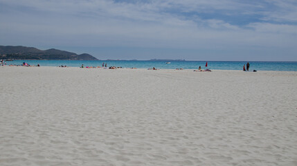 weißer Sandstrand auf Sardinien