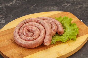 Raw sausage ring for grill