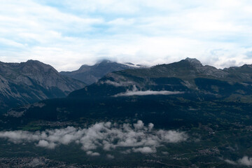 Fototapeta premium Montagne en suisse Veysonnaz