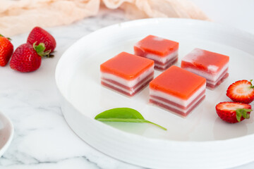 Strawberry Gelatin Squares 