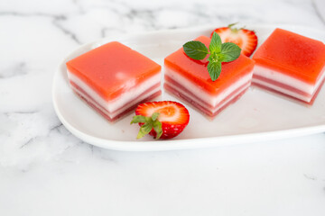 Strawberry Gelatin Squares 