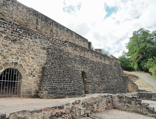 Burgruine Felsberg – Teufelsburg - Burgruine Neufelsberg, Neufilsberg bei Saarlouis-Überherrn