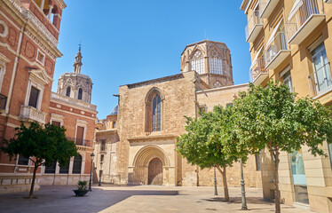 Nice view of the back of the Valencia Cathedral. Miguelete