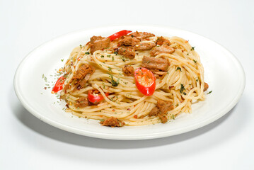 spaghetti with chilli and meat