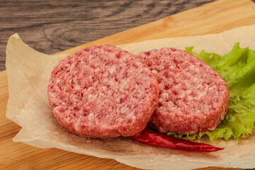 Raw beef cutlet for burger