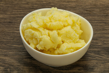 Mashed potato in the bowl