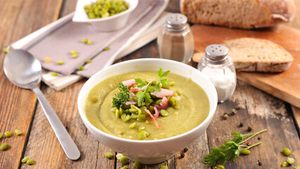 green pea soup with bacon