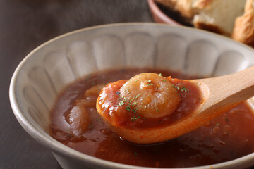 玉ねぎとトマトのスープ