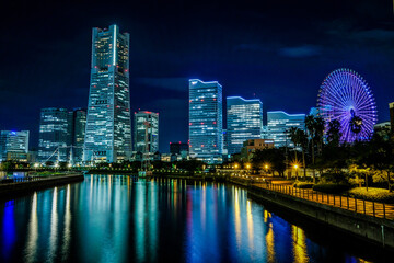 Naklejka premium 神奈川県横浜市みなとみらいの夜景(万国橋)