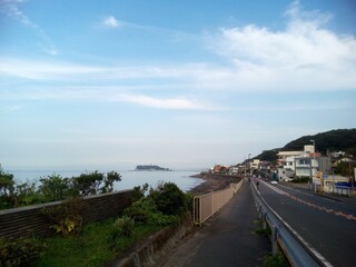 青空と海と江の島