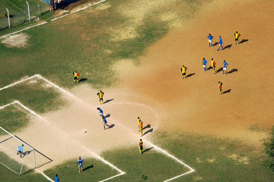 Futebol de V&aacute;rzea - vista a&eacute;rea.