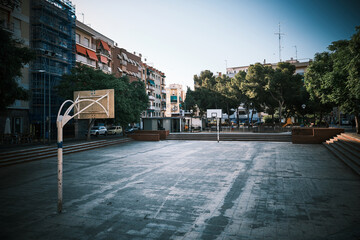 Ciudad solitaria durante el confinamiento