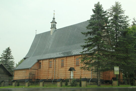 golcowa, Parafia, Kości&oacute;ł, Budynek, Zabudowa