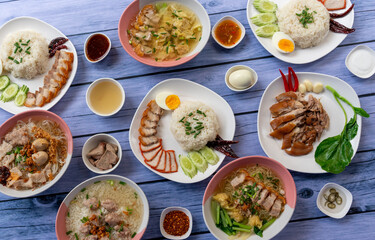 Fototapeta na wymiar Thai Food Mixes of Rice Dishes and Noodles 