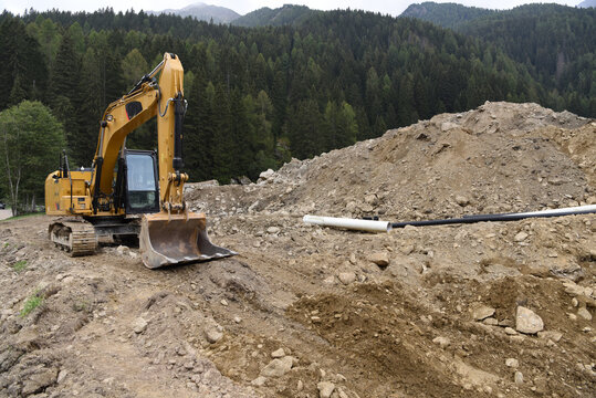 escavatore scavo edilizia scavare terra terreno edilizia costruzione industria 