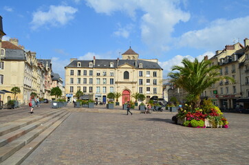 Naklejka premium La Place Saint-Sauveur à Caen (Calvados - Normandie - France) Septembre 2020