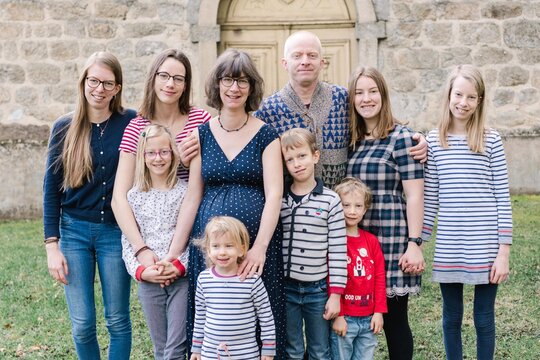 family with many kids