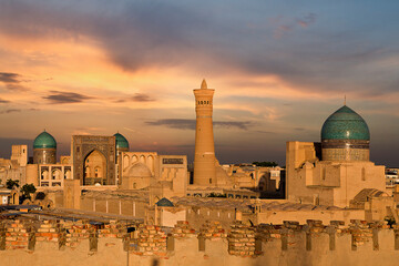 Poi Kalon mosque and minaret in Bukhara, Uzbekistan.