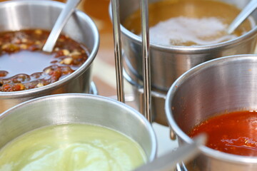 Tacos al pastor, salsas y comida mexicana