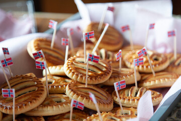 Cookies with norwigean flags on 17 May. - obrazy, fototapety, plakaty
