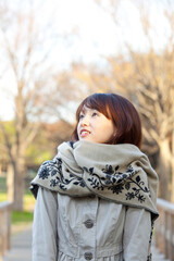 Naklejka premium 冬服の女性