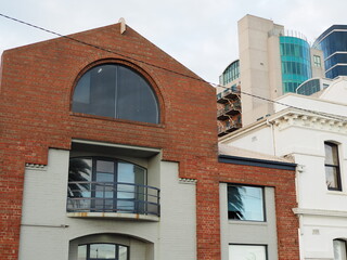 Fototapeta na wymiar A building on Beach Street in Port Melbourne, Victoria , Australia OLYMPUS DIGITAL CAMERA