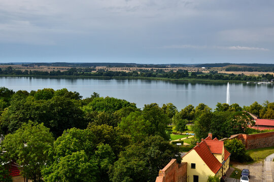 See, Uckersee, Stadtmauer, Ortsbild, Stadt, Haus, Stra&szlig;e, Natur, Landschaft, Ackerbau, Wasser, Bauwerk, Architektur, Prenzlau, alt, historisch, Geschichte, anreisen, Fremdenverkehr, Uckermark, Deutsch