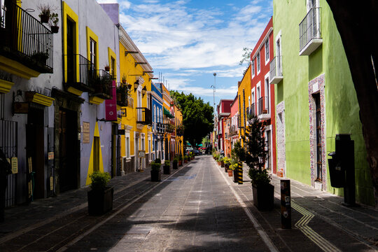 El callej&oacute;n de los sapos. Puebla, M&eacute;xico.