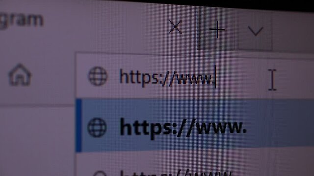 Video 1920x1080 - Starting to type name of the site in the address bar of web browser