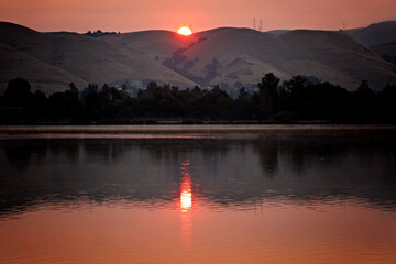 Sunrise 3 over Lake Elizabeth during California fires 2020